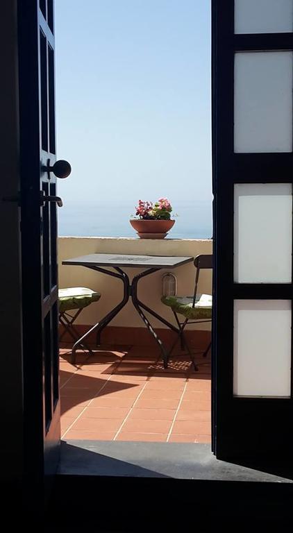 Bed and Breakfast Le Terrazze Di Cristina Vietri Exterior foto