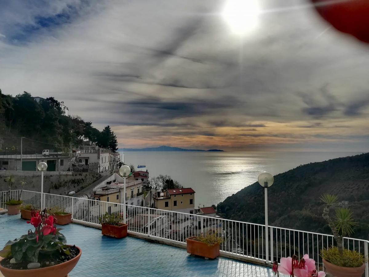 Bed and Breakfast Le Terrazze Di Cristina Vietri Exterior foto